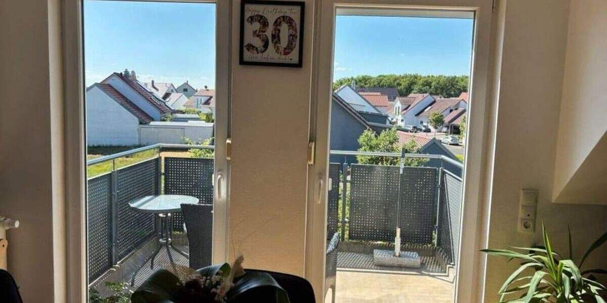 Etagenwohnung Sennfeld Rempertshag - 4 Zimmer, 103 m&sup2;, 1.220&euro; | Angebot:24735689