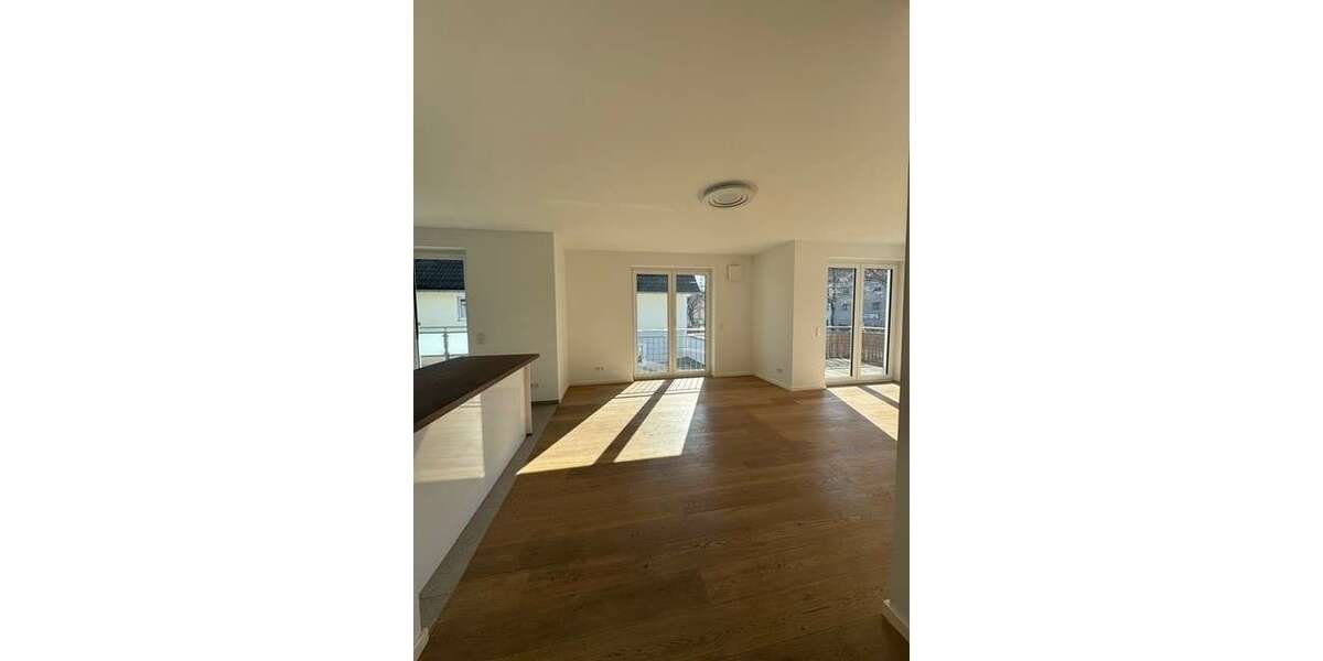 Etagenwohnung Oberschleißheim - 3 Zimmer, 91 m&sup2;, 1.995&euro; | Angebot:25818861