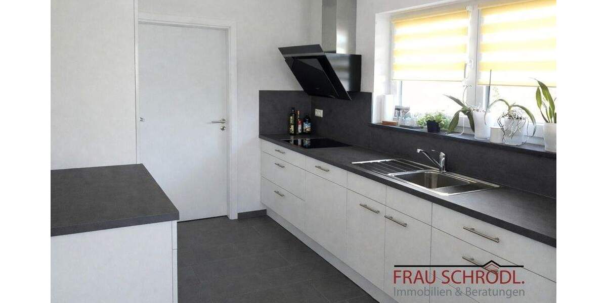 Doppelhaushälfte Tengen - 4 Zimmer, 114 m&sup2;, 1.250&euro; | Angebot:25210025