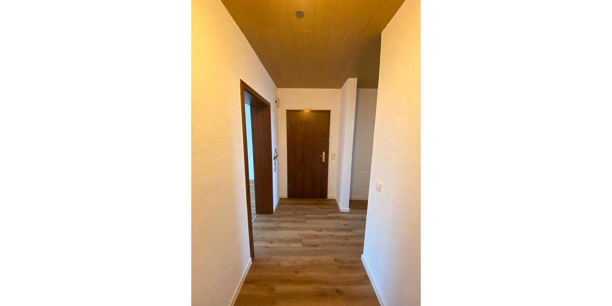 Etagenwohnung Hameln Kernstadt - 3 Zimmer, 74 m&sup2;, 800&euro; | Angebot:24878348