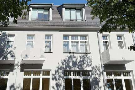 Wohnung Berlin Steglitz-Zehlendorf - 2 Zimmer, 82 m&sup2;, 1.258&euro; | Angebot:27034386