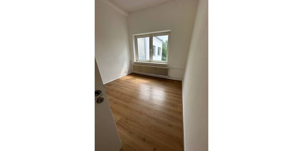 Etagenwohnung Wilhelmshaven Innenstadt - 3 Zimmer, 79 m&sup2;, 486&euro; | Angebot:26502260