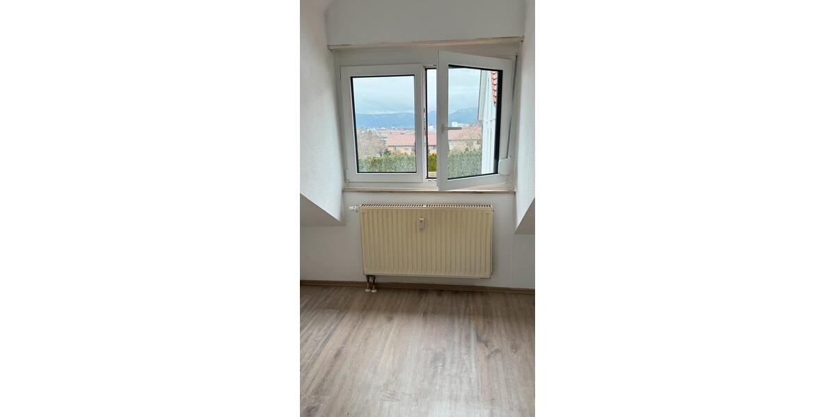 Dachgeschoßwohnung Balingen - 2.5 Zimmer, 62 m&sup2;, 700&euro; | Angebot:24772672