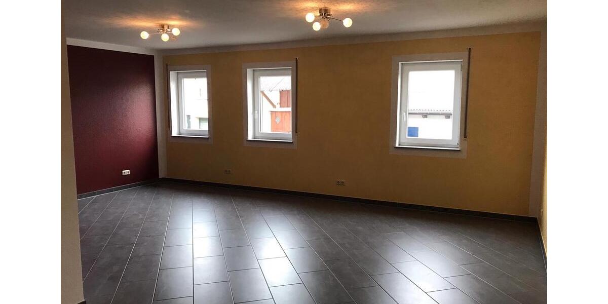 Etagenwohnung Rittersdorf - 5 Zimmer, 126 m&sup2;, 950&euro; | Angebot:24956653