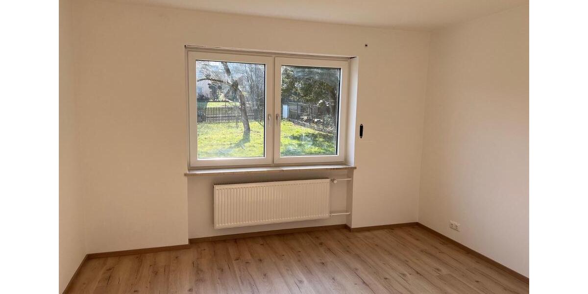 Schöne, helle 3,5-Zi-Whg. (1. OG) Taufkirchen Vils (Landkreis ED) 3.5 zimmer