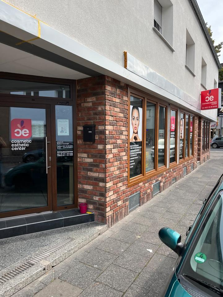 Raum im Kosmetikstudio für Fusspflege oder Büro etc…zu vermieten