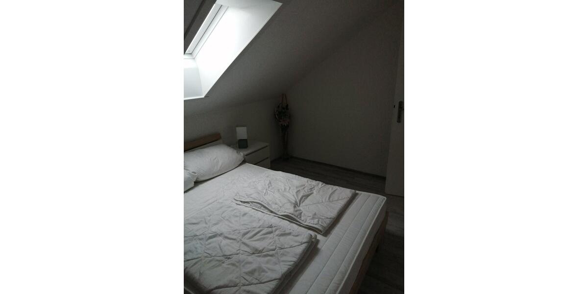 Dachgeschoßwohnung Singen (Hohentwiel) - 3 Zimmer, 65 m&sup2;, 1.180&euro; | Angebot:25988241