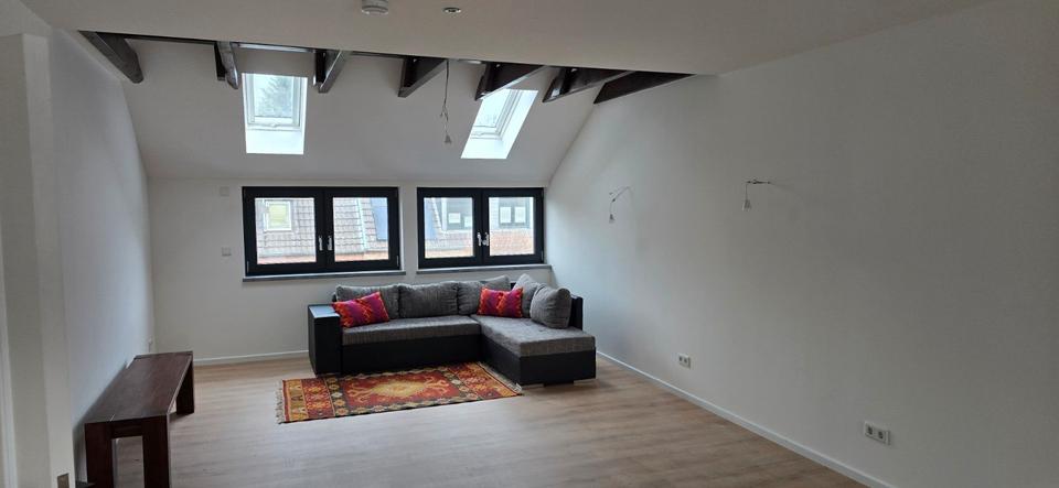 Wohnen auf Zeit Neuss Gnadental - 3 Zimmer, 93 m&sup2;, 1.800&euro; | Angebot:26652647
