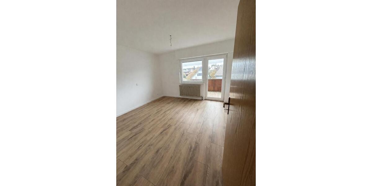 Erdgeschoßwohnung Wellendingen - 5 Zimmer, 107 m&sup2;, 1.150&euro; | Angebot:25967866
