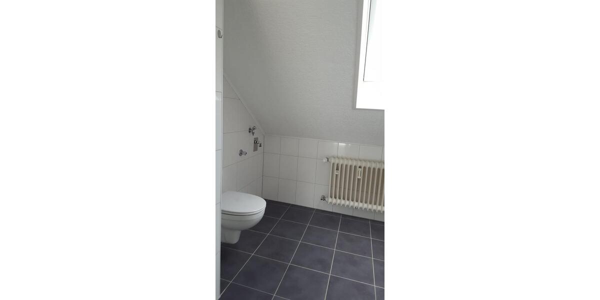 Dachgeschoßwohnung Schifferstadt - 3 Zimmer, 63 m&sup2;, 660&euro; | Angebot:26697689