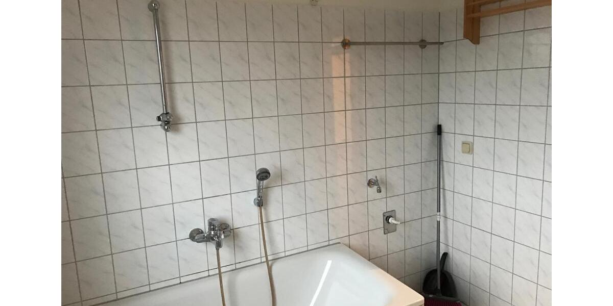 Dachgeschoßwohnung Nordhausen - 2 Zimmer, 43 m&sup2;, 300&euro; | Angebot:26236701