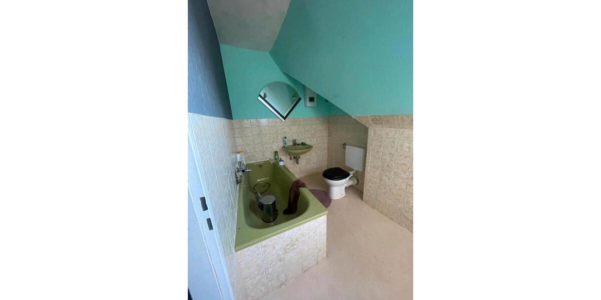 Dachgeschoßwohnung Hagen - 1 Zimmer, 37 m&sup2;, 320&euro; | Angebot:26294652