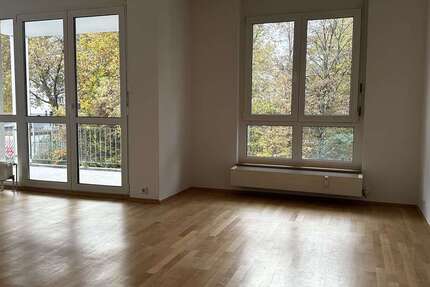 Wohnung Reutlingen - 3 Zimmer, 81 m&sup2;, 1.150&euro; | Angebot:27721923