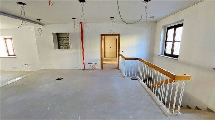 Gewerbeobjekt Weiden in der Oberpfalz Weiden - 5 Zimmer, 320 m&sup2;, 3.800&euro; | Angebot:25673593