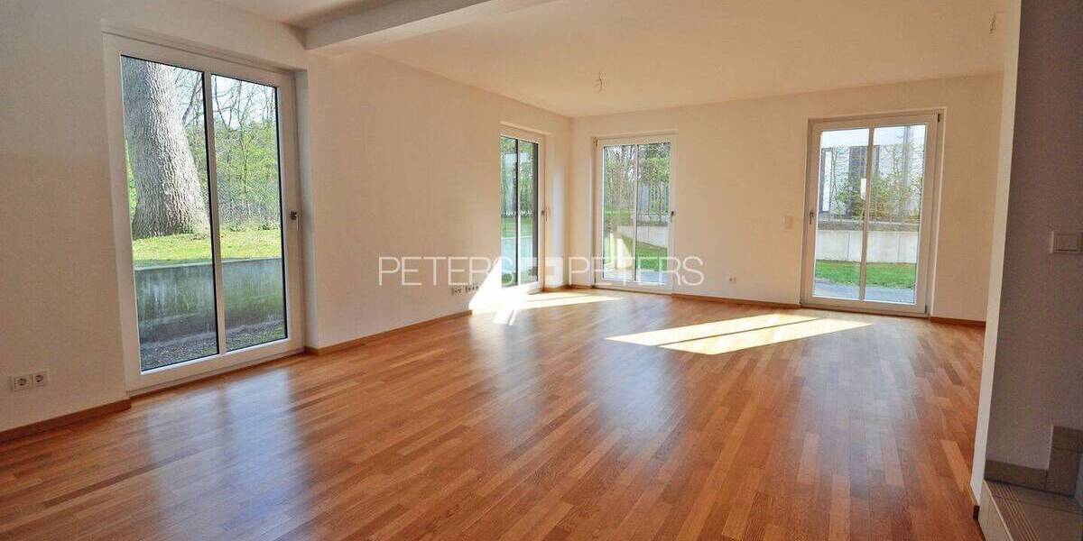 Doppelhaushälfte Hamburg Rissen - 4 Zimmer, 165 m&sup2;, 2.749&euro; | Angebot:26904226