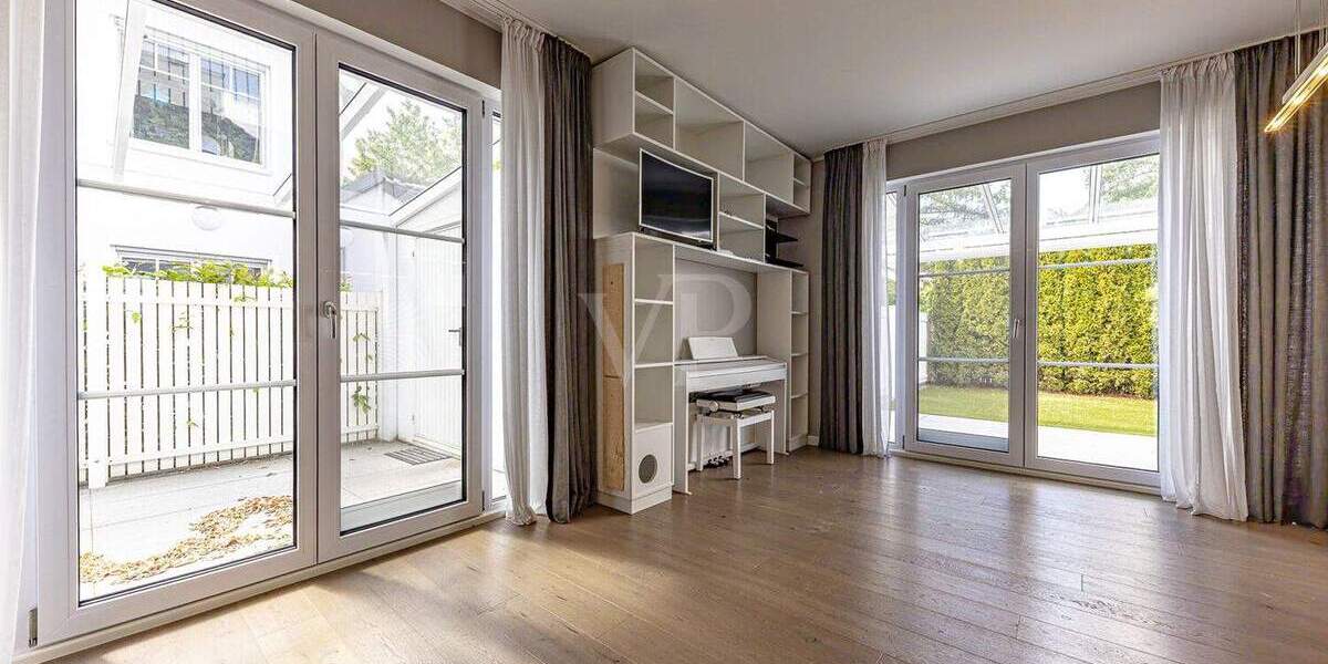 Eleganz trifft Nachhaltigkeit: Teil­möblierte Doppelhaushälfte mit Premiumausstattung zu vermieten 6 zimmer