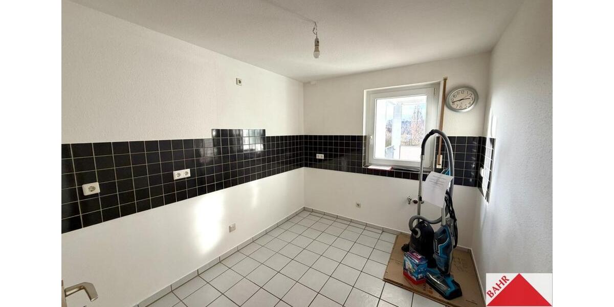 Etagenwohnung Herrenberg - 3 Zimmer, 80 m&sup2;, 990&euro; | Angebot:24630069