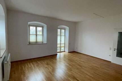 Wohnung Ortenburg - 2 Zimmer, 63 m&sup2;, 536&euro; | Angebot:23399983