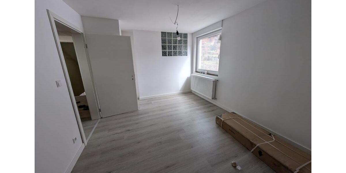 Dachgeschoßwohnung Eberbach - 2 Zimmer, 68 m&sup2;, 680&euro; | Angebot:25804692