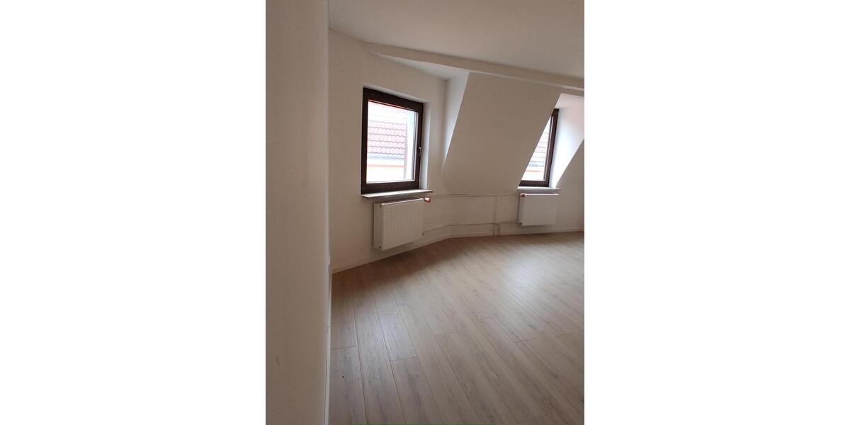 Etagenwohnung Ansbach - 5 Zimmer, 114 m&sup2;, 1.000&euro; | Angebot:26033210