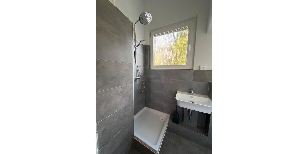 Dachgeschoßwohnung Aachen Eilendorf - 1 Zimmer, 15 m&sup2;, 360&euro; | Angebot:24870959