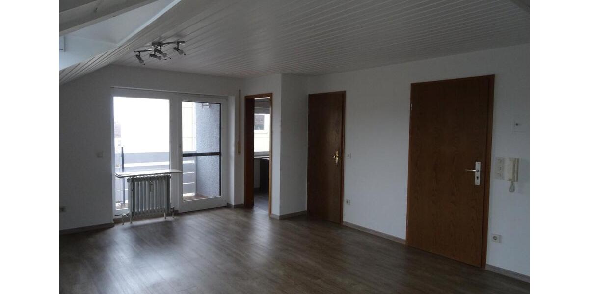 Dachgeschoßwohnung Neuburg an der Donau - 2 Zimmer, 58 m&sup2;, 640&euro; | Angebot:26232119