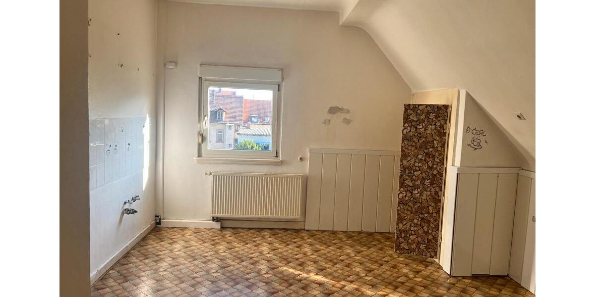 Dachgeschoßwohnung Frankenthal (Pfalz) - 4 Zimmer, 114 m&sup2;, 900&euro; | Angebot:21521661