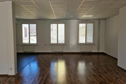 3-Zimmer-Wohnung mit großem Wohnzimmer und offener Küche in Fürth 3 zimmer