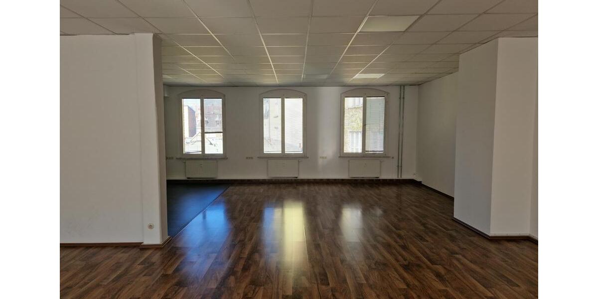 3-Zimmer-Wohnung mit großem Wohnzimmer und offener Küche in Fürth 3 zimmer