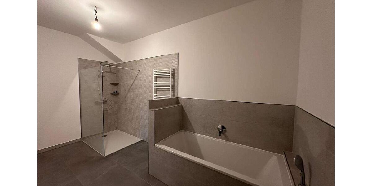 Erdgeschoßwohnung Brandenburg an der Havel Bahnhofsvorstadt - 3 Zimmer, 120 m&sup2;, 1.440&euro; | Angebot:26070675