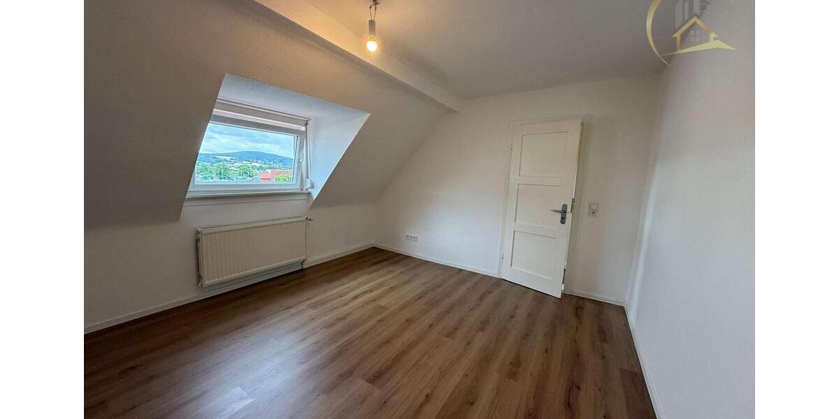 Dachgeschoßwohnung Gelnhausen - 3 Zimmer, 62 m&sup2;, 790&euro; | Angebot:24395400