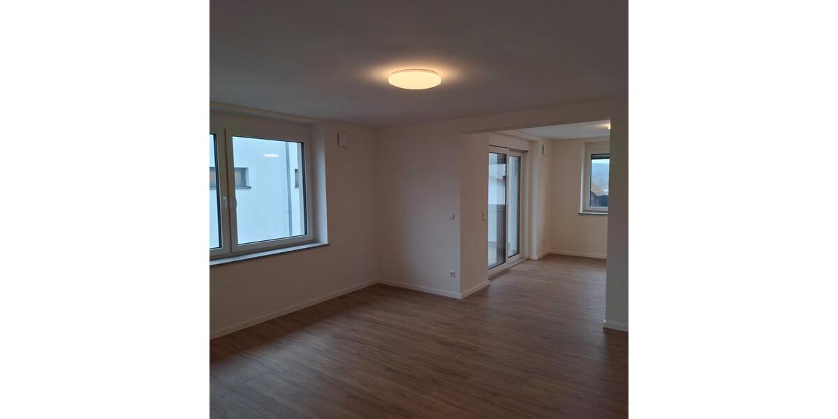 Hochparterre Schwendi - 4 Zimmer, 104 m&sup2;, 1.140&euro; | Angebot:26032186