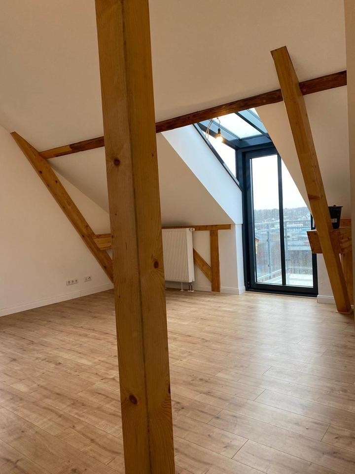 Gemütliche 2-Zimmerwohnung in kernsanierter ehem. Voigtschule-Kulturdenkmal mit Fördeblick