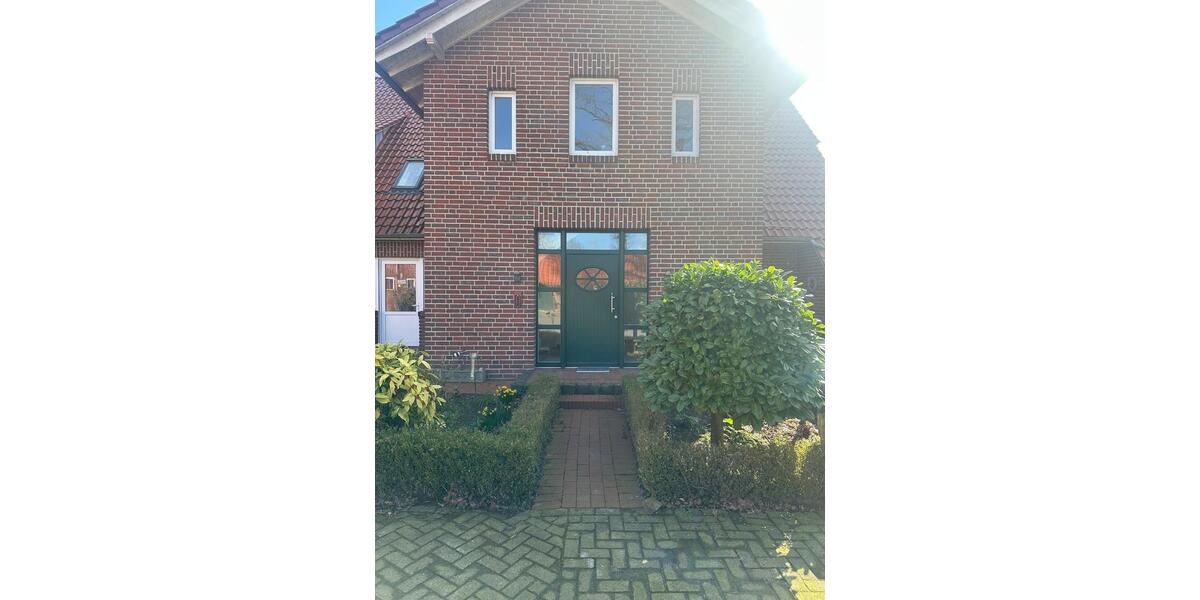 Dachgeschoßwohnung Löningen - 5 Zimmer, 150 m&sup2;, 1.150&euro; | Angebot:26050347