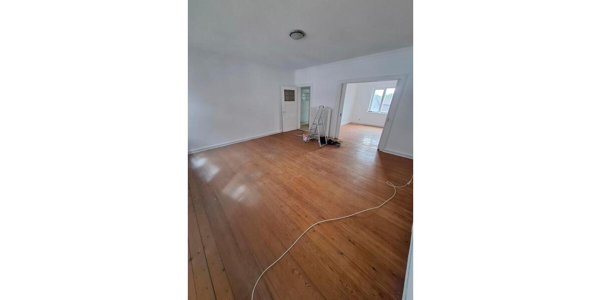 Etagenwohnung Neukalen - 4 Zimmer, 91 m&sup2;, 850&euro; | Angebot:26637139