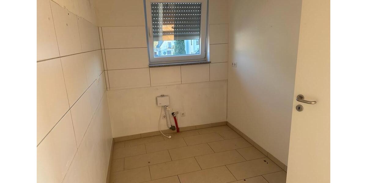 Dachgeschoßwohnung Koblenz Karthause - 3 Zimmer, 140 m&sup2;, 850&euro; | Angebot:24674540