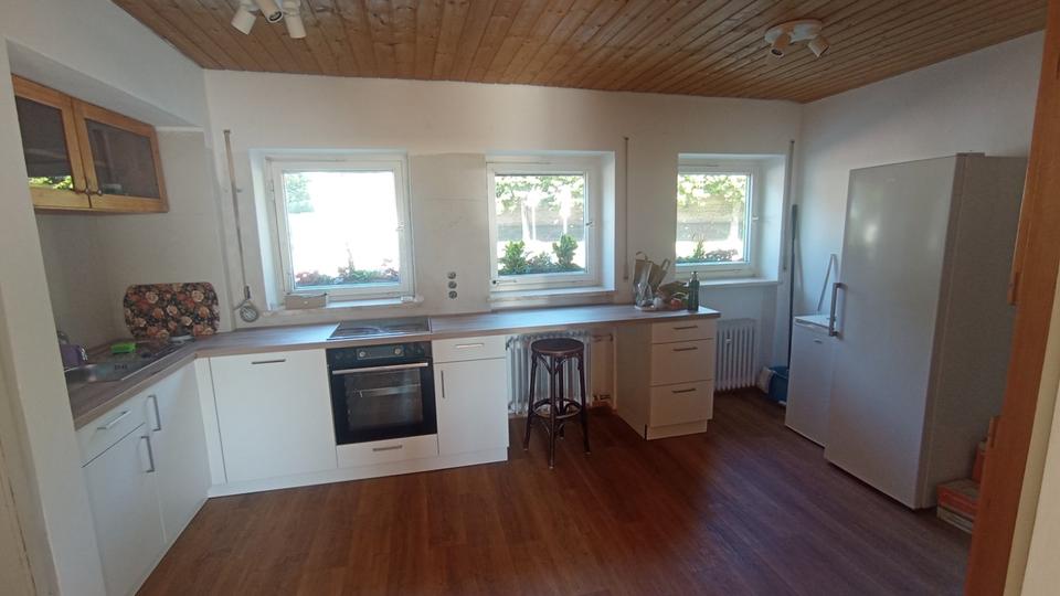 Etagenwohnung Ingolstadt - 7 Zimmer, 208 m&sup2;, 410&euro; | Angebot:25163838