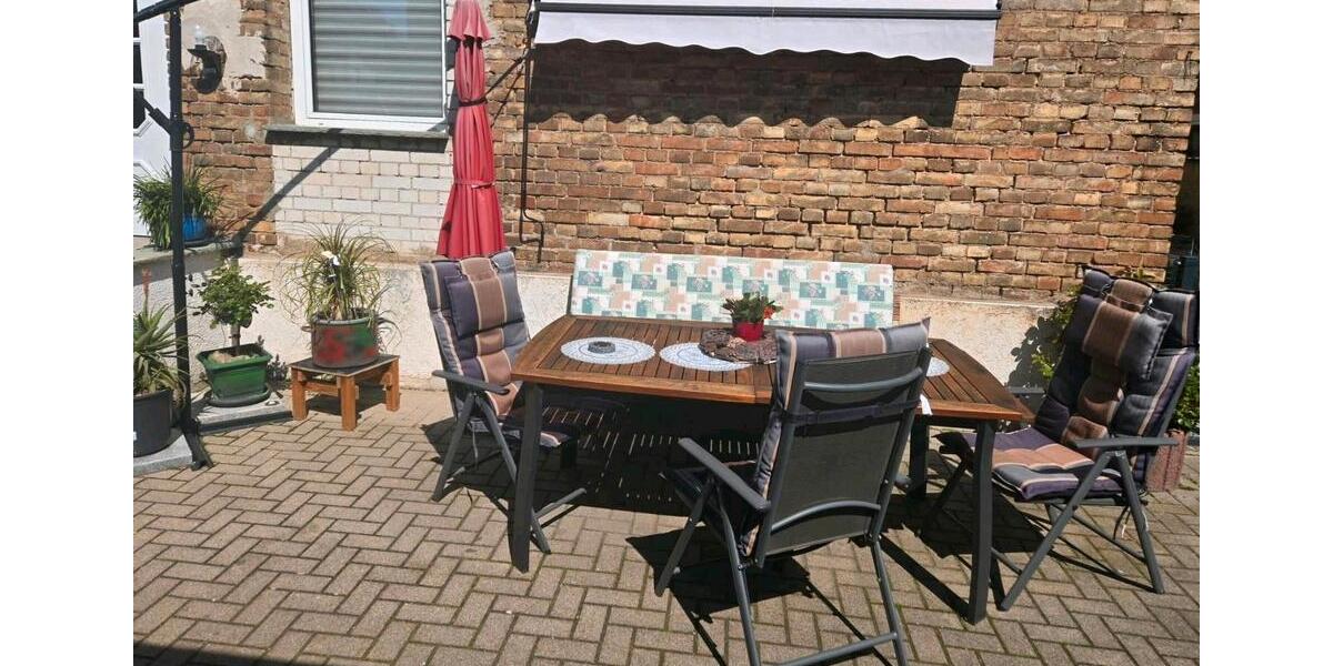 Etagenwohnung Staßfurt - 2 Zimmer, 63 m&sup2;, 303&euro; | Angebot:26279626