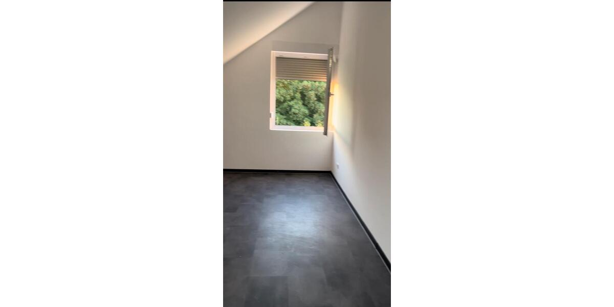 Dachgeschoßwohnung Mommenheim - 3 Zimmer, 85 m&sup2;, 1.200&euro; | Angebot:24385428