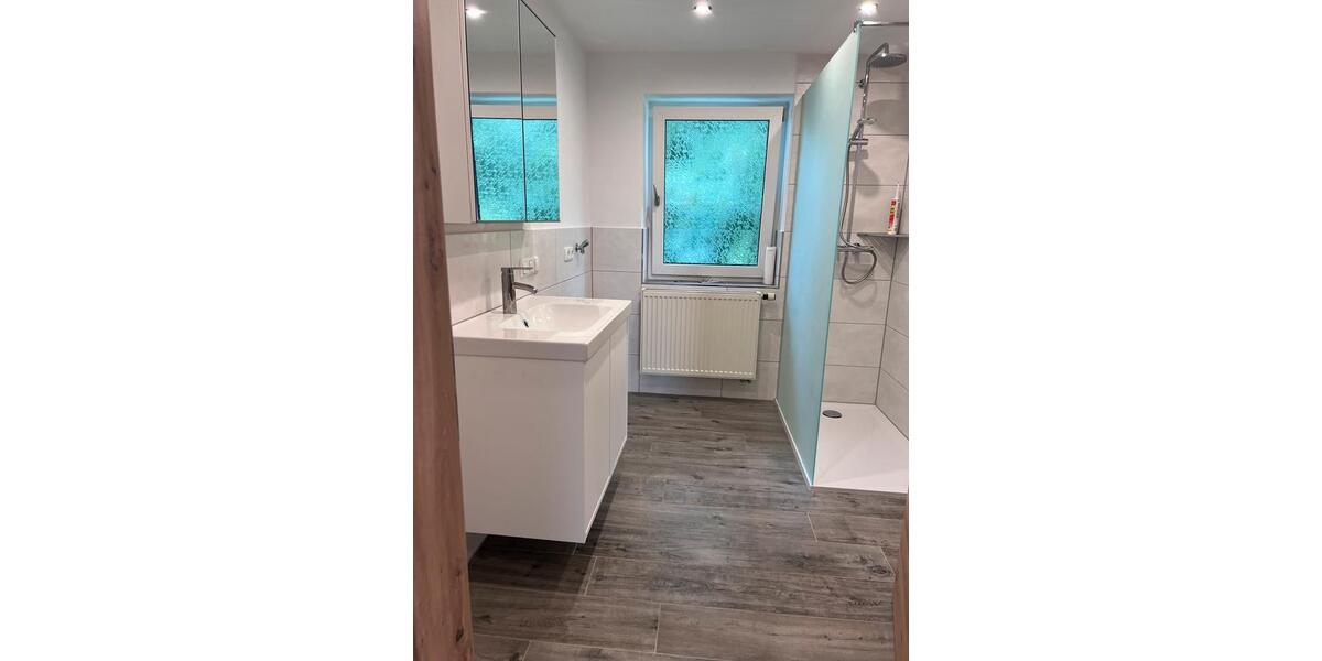 Etagenwohnung Schaufling - 3 Zimmer, 85 m&sup2;, 600&euro; | Angebot:25764446