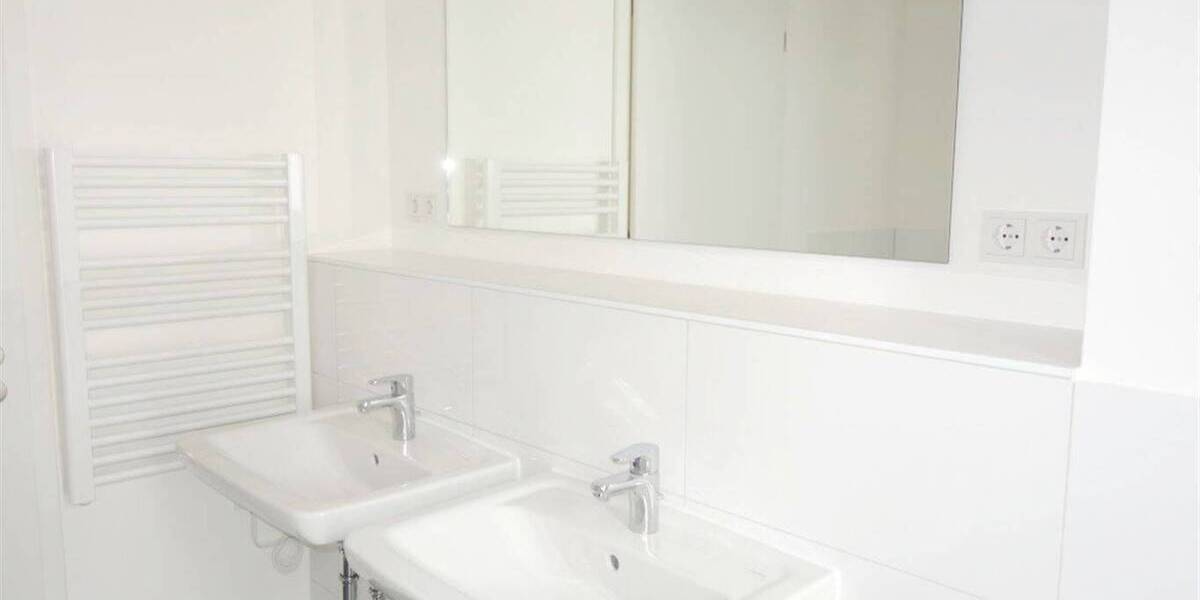 Etagenwohnung Mönchengladbach Stadtmitte - 4 Zimmer, 128 m&sup2;, 1.714&euro; | Angebot:26453952