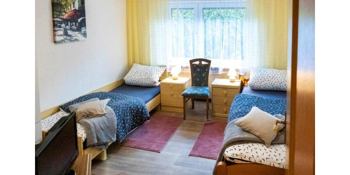 Wohnen auf Zeit Upgant-Schott Schott - 5 Zimmer, 200 m&sup2;, 20&euro; | Angebot:24477896