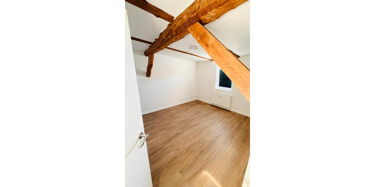 Maisonettenwohnung Bad Arolsen - 4 Zimmer, 100 m&sup2;, 1.000&euro; | Angebot:26286563