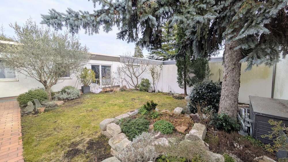 Einfamilienhaus Karlsruhe Hagsfeld - 3 Zimmer, 126 m&sup2;, 1.850&euro; | Angebot:25017044