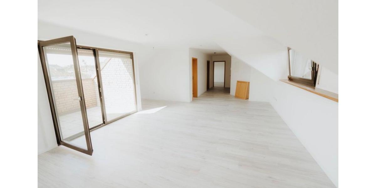 Dachgeschoßwohnung Pulheim - 2 Zimmer, 80 m&sup2;, 1.100&euro; | Angebot:25858771