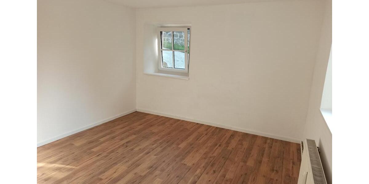 Erdgeschoßwohnung Reichenbach - 2 Zimmer, 60 m&sup2;, 480&euro; | Angebot:26021032