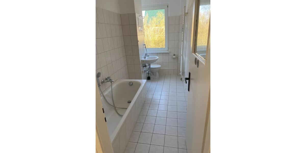 Etagenwohnung Samtens - 2 Zimmer, 50 m&sup2;, 500&euro; | Angebot:24694388
