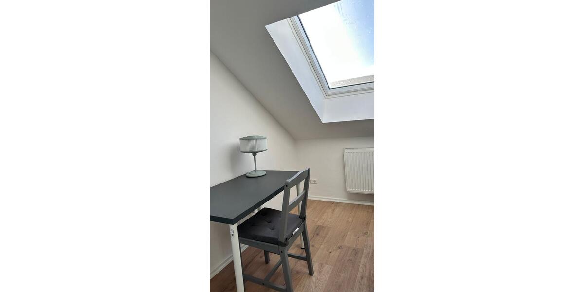 Dachgeschoßwohnung Karlsruhe Knielingen - 1 Zimmer, 1 m&sup2;, 400&euro; | Angebot:26247507