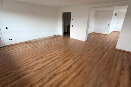 Wohnung Herborn - 6 Zimmer, 130 m&sup2;, 1.300&euro; | Angebot:27572372