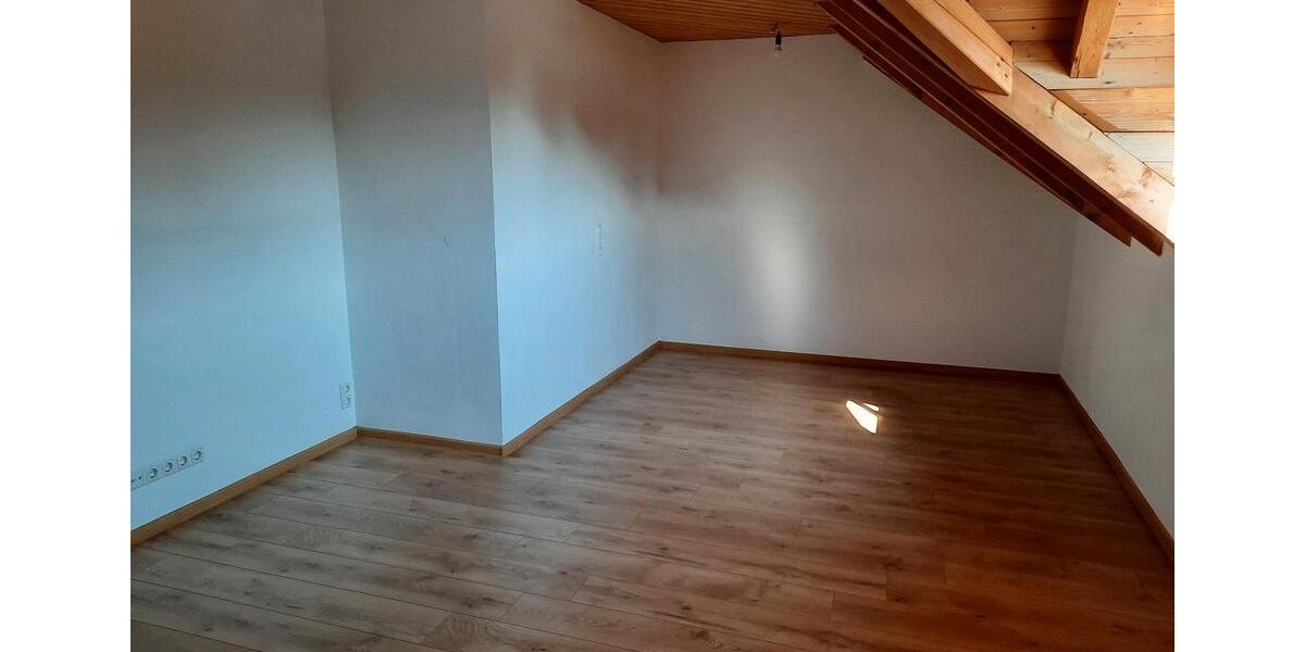 Haus mit EBK, Wintergarten, Balkon, Terrasse und Garten 8 zimmer